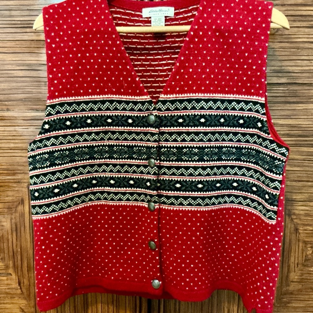 VINTAGE Fair Isles  style Eddie Bauer Red Knit Vest. SZ L,